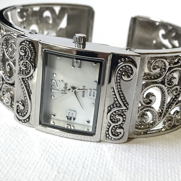 Vivini Mother of Pearl Cuff Bracelet Watch Women's - Picture 1 of 7